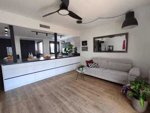 Seville 15min. Penthouse with 100m² private terrace.