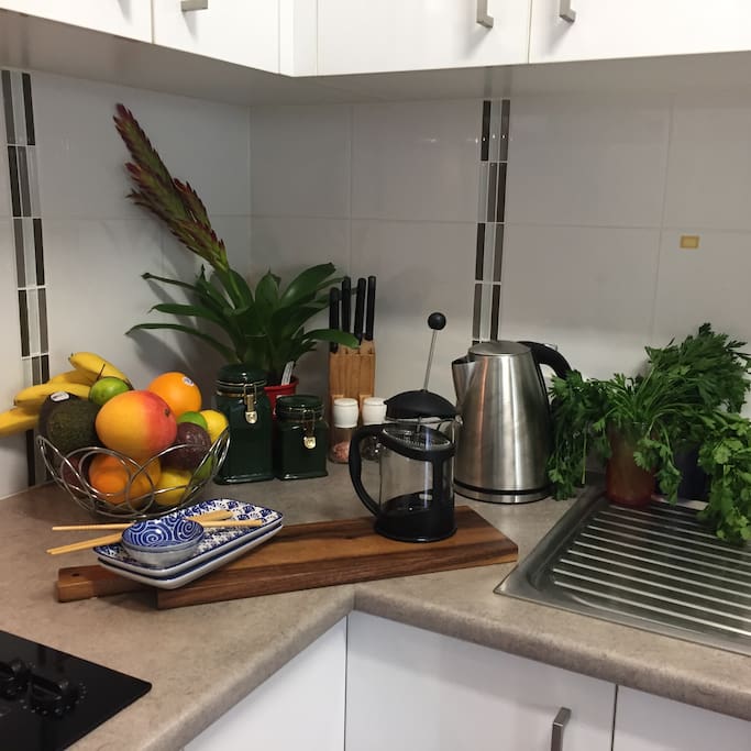 A well equipped kitchen.. cook a romantic dinner .. order in from quality restraunts or takeouts.. OR REQUEST a Personalized Retreat & Classes in Healthy Food Prep etc
