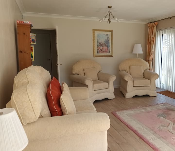 Lens Den - Leicestershire