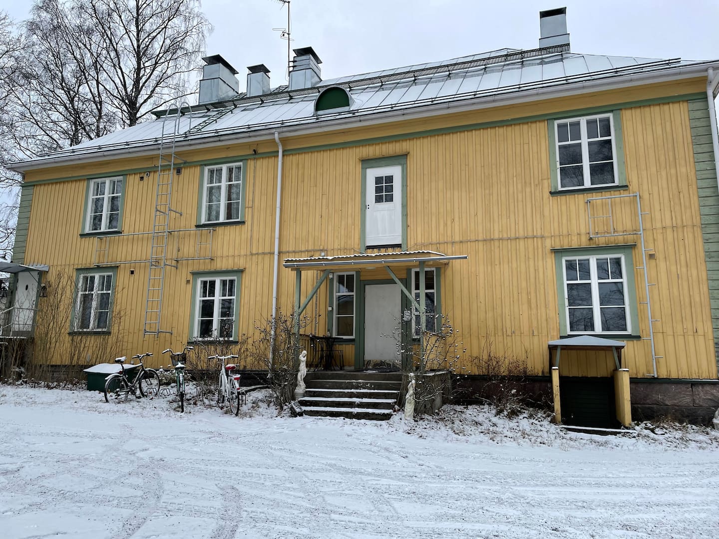 Yksiö (Sisältää Ilmaisen Autopaikan) 4