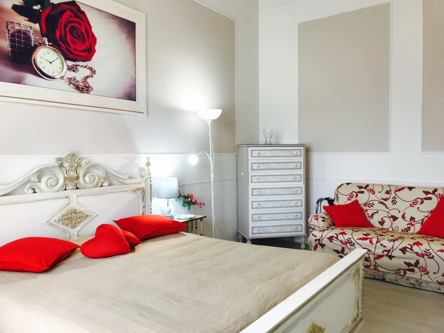 Room 1 - Camera 1