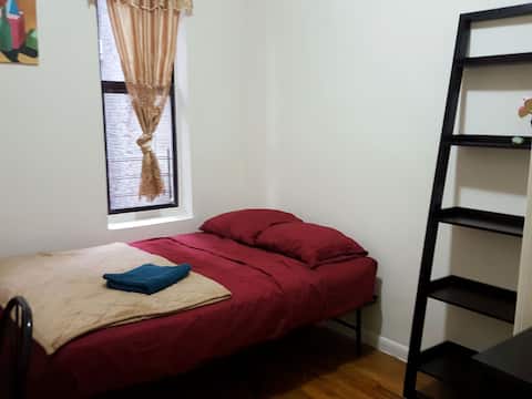 Affordable Private Room in Manhattan!