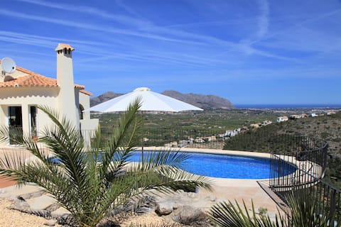 Amazing Villa with stunning Seaviews in Orba