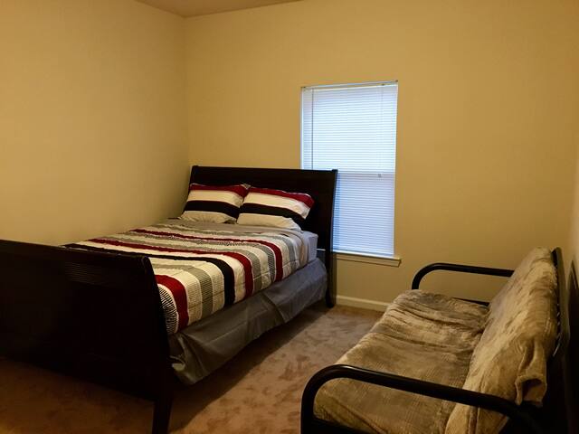5 Star Entire Apartment Hoover 459/65
