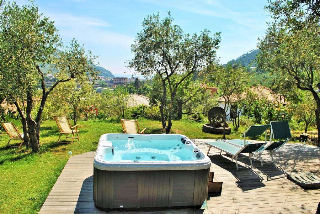 Jacuzzi