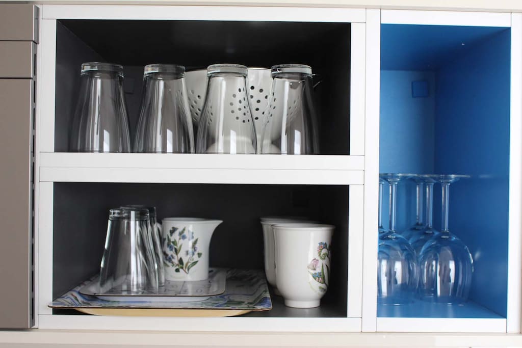 Cocina con todos los utensilios nuevos.