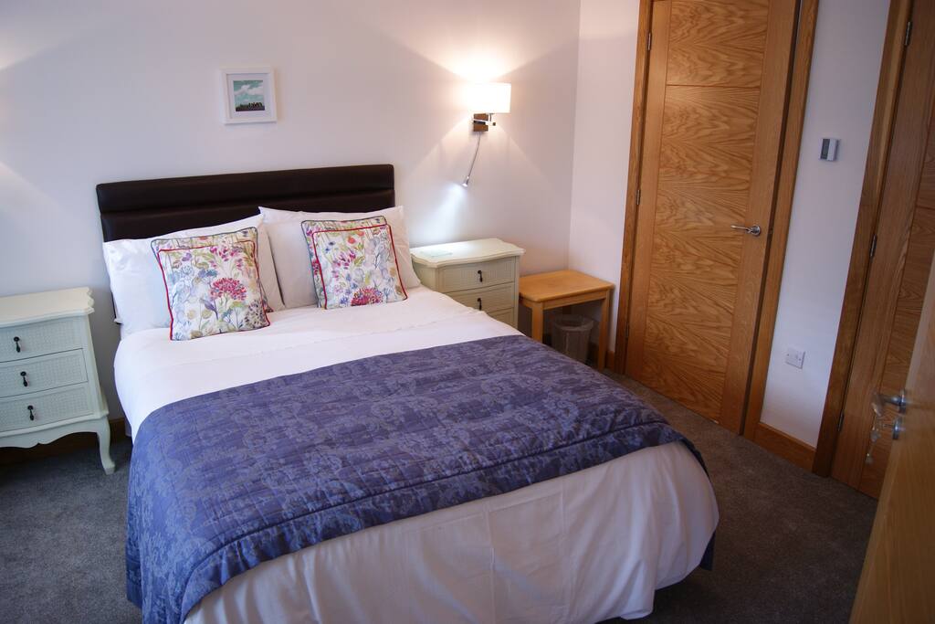 Double bedroom with en-suite bathroom.