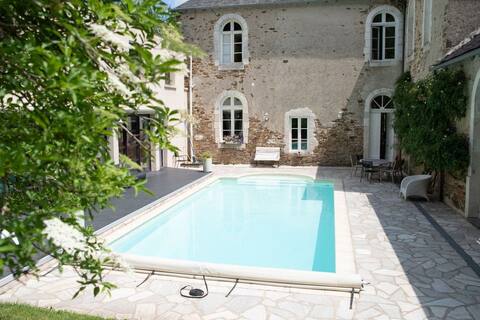 Coussac-Bonneval: 19th century Priory (house 1)