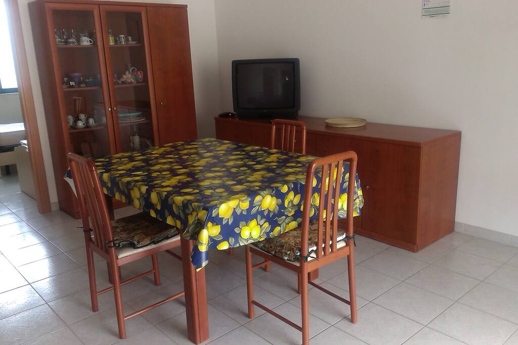 living room (soggiorno)