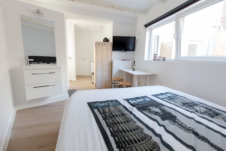 Top 20 holiday lettings zandvoort, holiday rentals & apartments ...