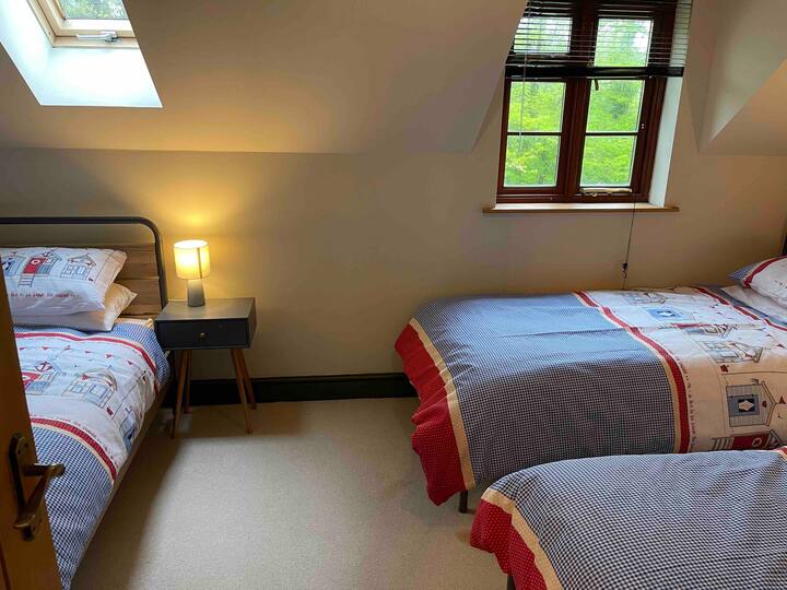 ห้องสำหรับสามท่าน