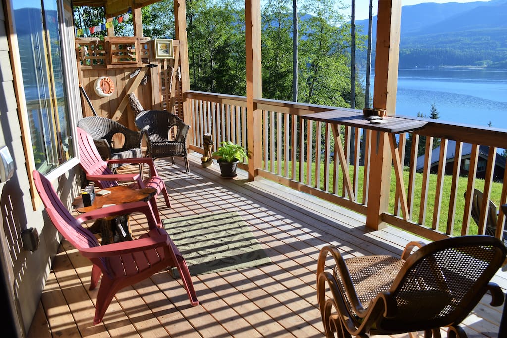 Unwind in morning sun.
