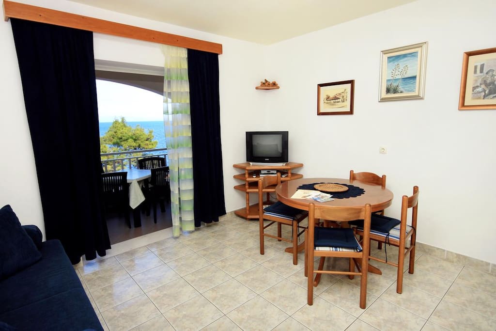 Dining room, Surface: 13 m²
