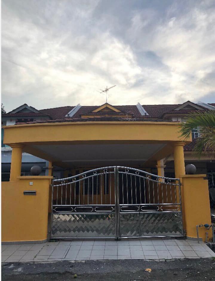 Taman Tas Homestay - Kuantan