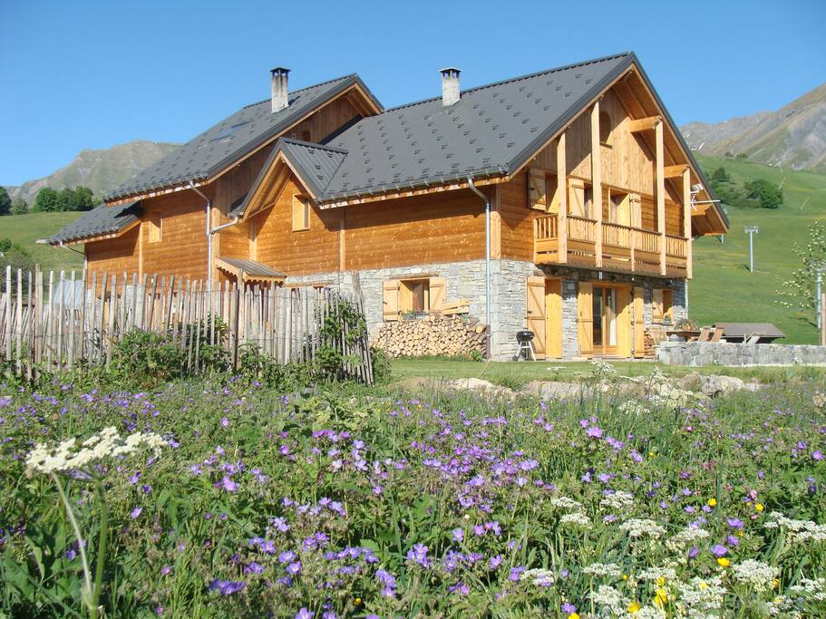 Le chalet au printemps