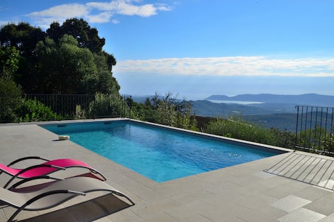 Popular Airbnb listing: Charming villa Porto-Vecchio swimming pool 180º sea view in Porto Vecchio
