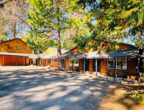 Multi-Family Getaway • 4 Bungalows Fast Wi-Fi A/C