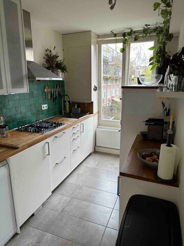 Beautiful apartment in a prime location! gallery image 5