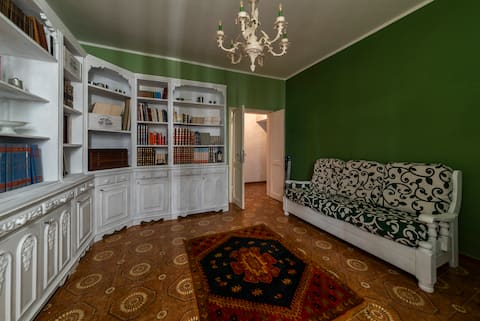 Top Airbnb: "La casetta colorata", holiday home, Civitavecchia in Civitavecchia