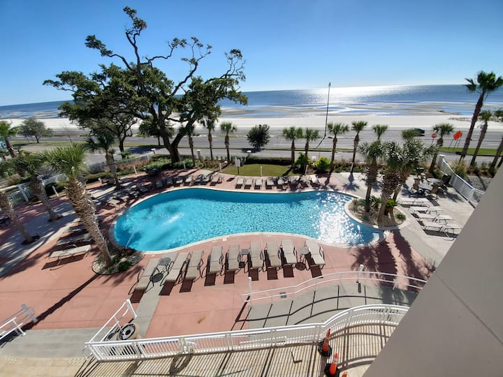 Pelican Pointe Condo Legacy Towers! Gulfport, MS Condominiums for