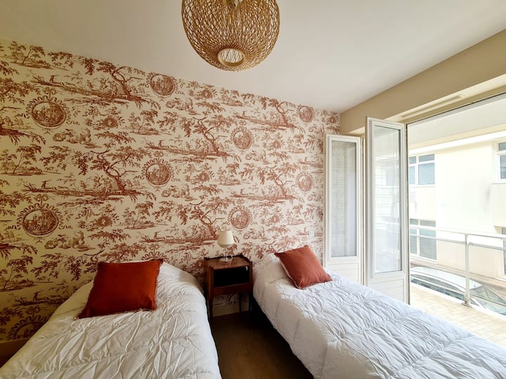 საძინებელი 1