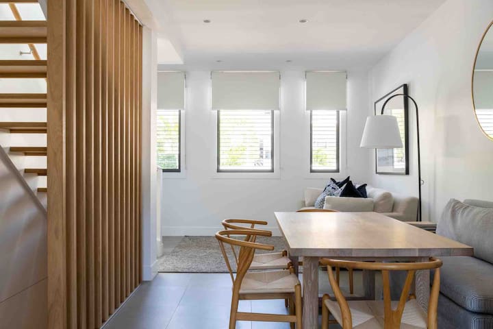 Modern Paddington Terrace – Short walk to SCG gallery image 4