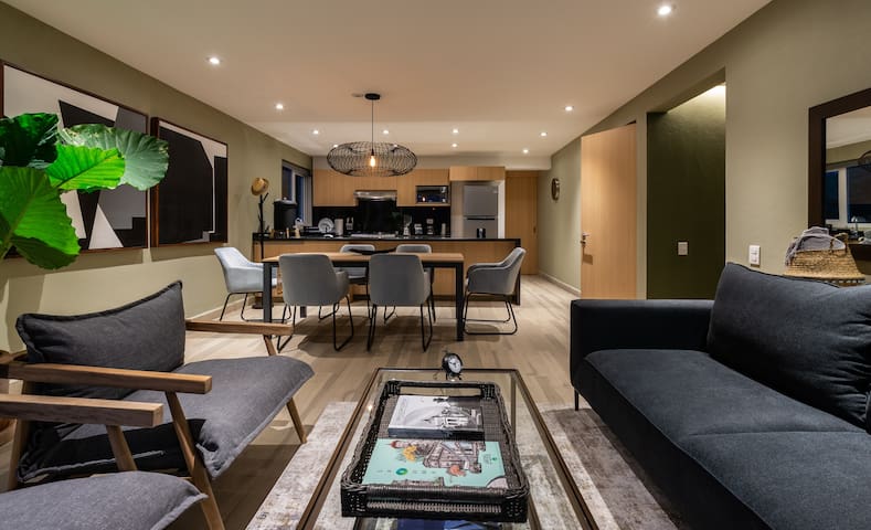 New 2BR | Next to Ritz Carlton | Balcony