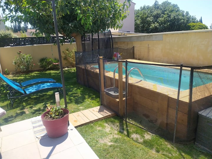 Maison Avec Piscine Sécurisée, Lotissement Calme - Carpentras