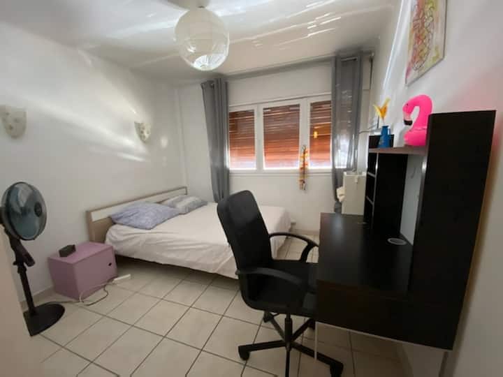 Bezkonkurenčná manželská posteľ