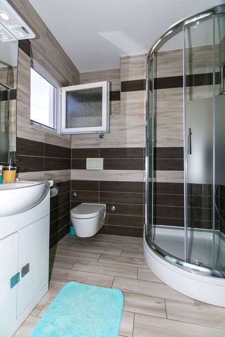 Sweet bathroom sing with shower