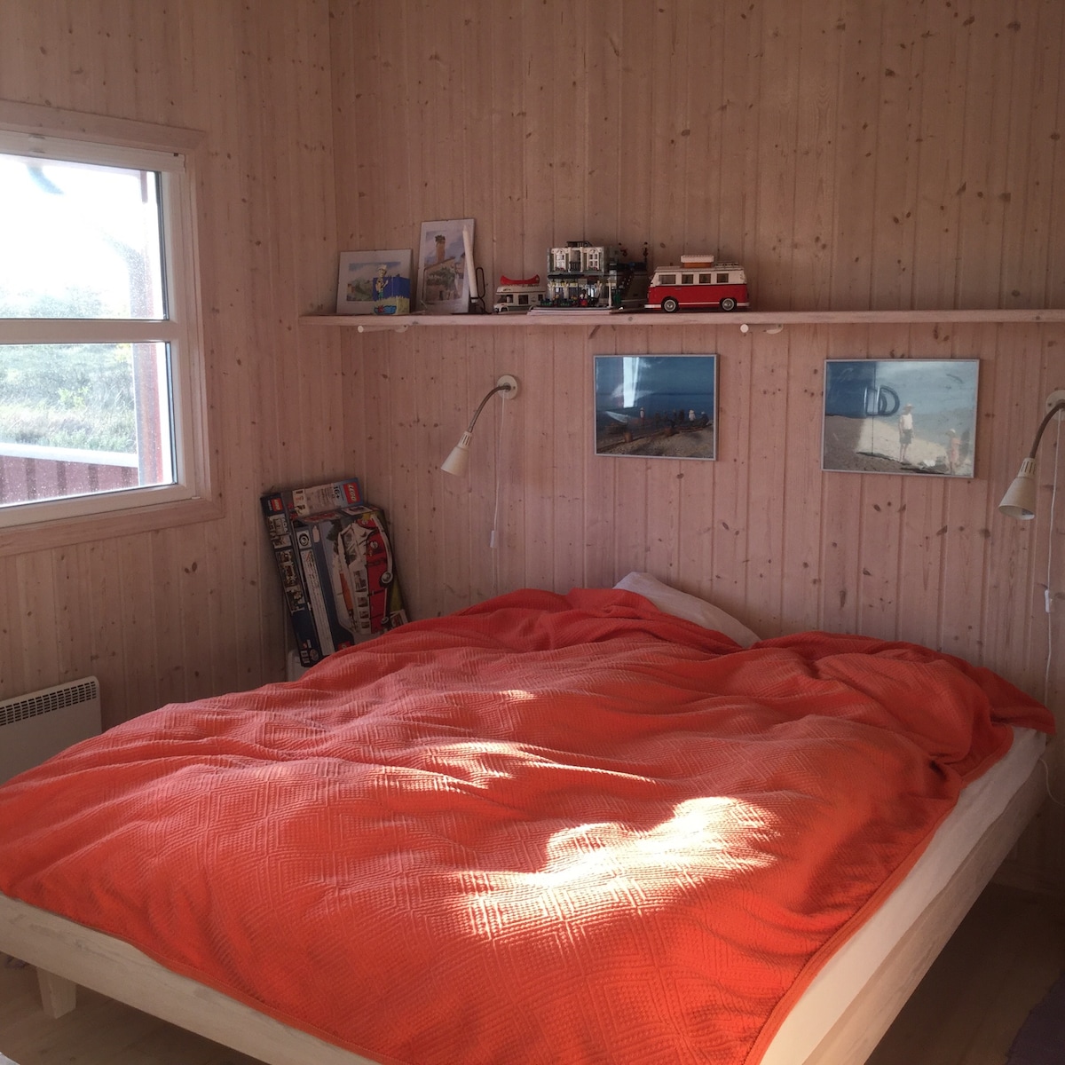 Uno de los dormitorios grandes