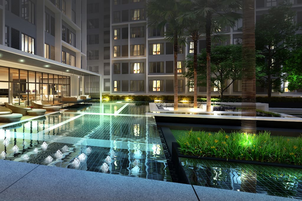 Swimming pool