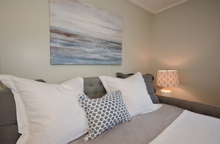 Airbnb Castle Shannon Vacation Rentals Places To Stay