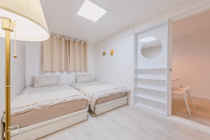 חדר שינה שני