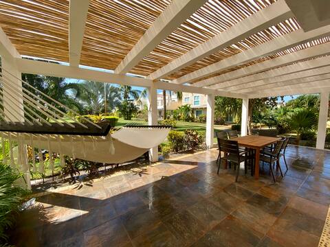 Lujosa villa, roof garden y minni pool