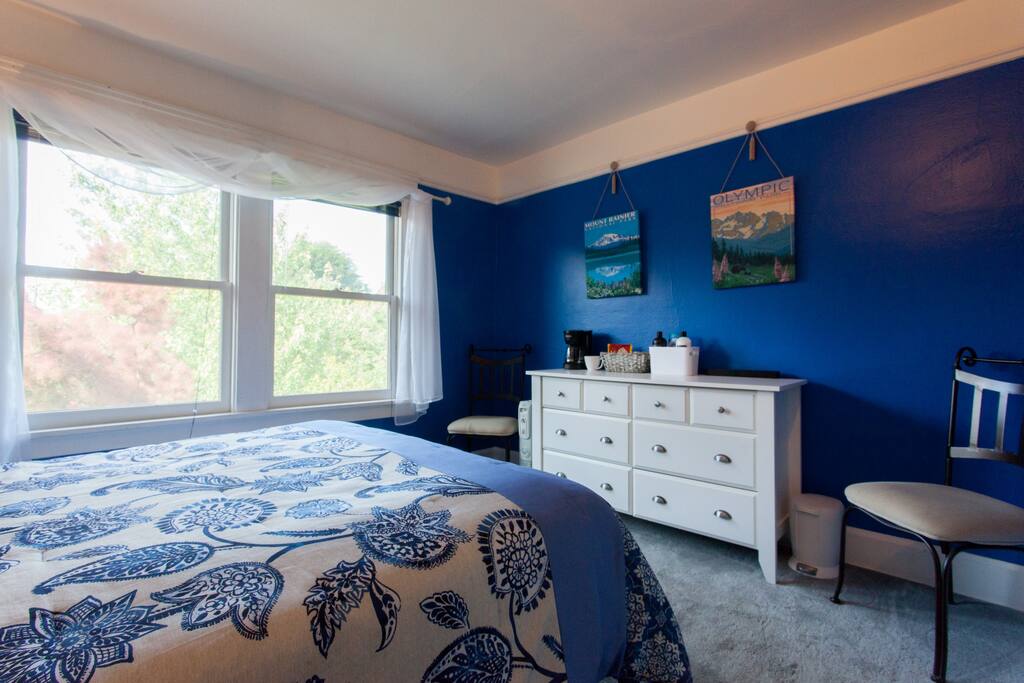 The other end of your room...with coffee service and bath suppies.