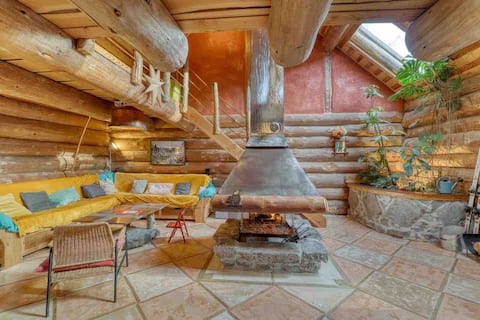 Chalet on the edge of a private pond, Massif du Sancy