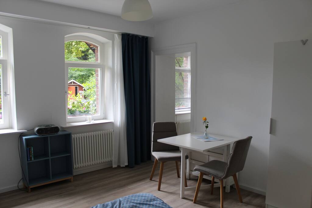 Wohnzimmer mit Essbereich