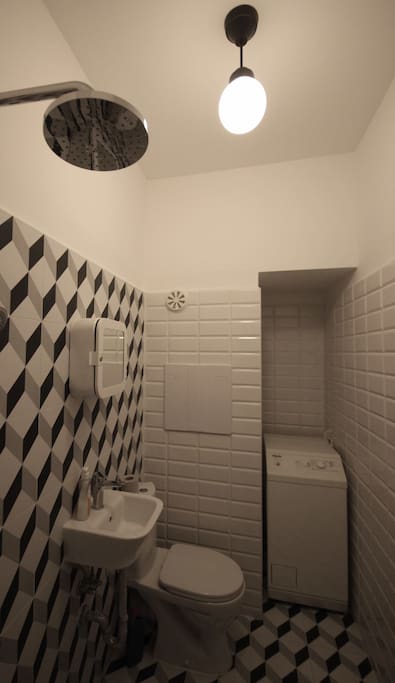 newly renovoted bathroom
