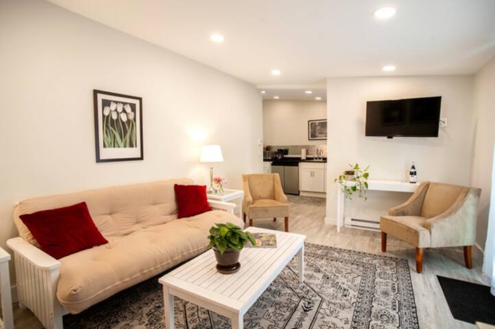 Full Moon Resort managed Airbnb listing 3
