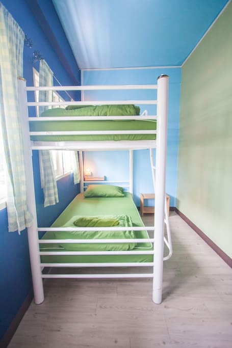 2 Beds Mixed Dormitory Nacorn Hostel Khaosan