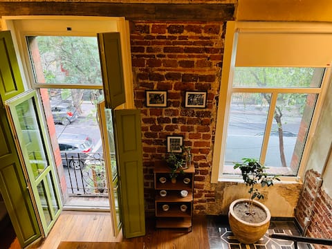 Character Loft in 1920s Cultural Heritage Bldg