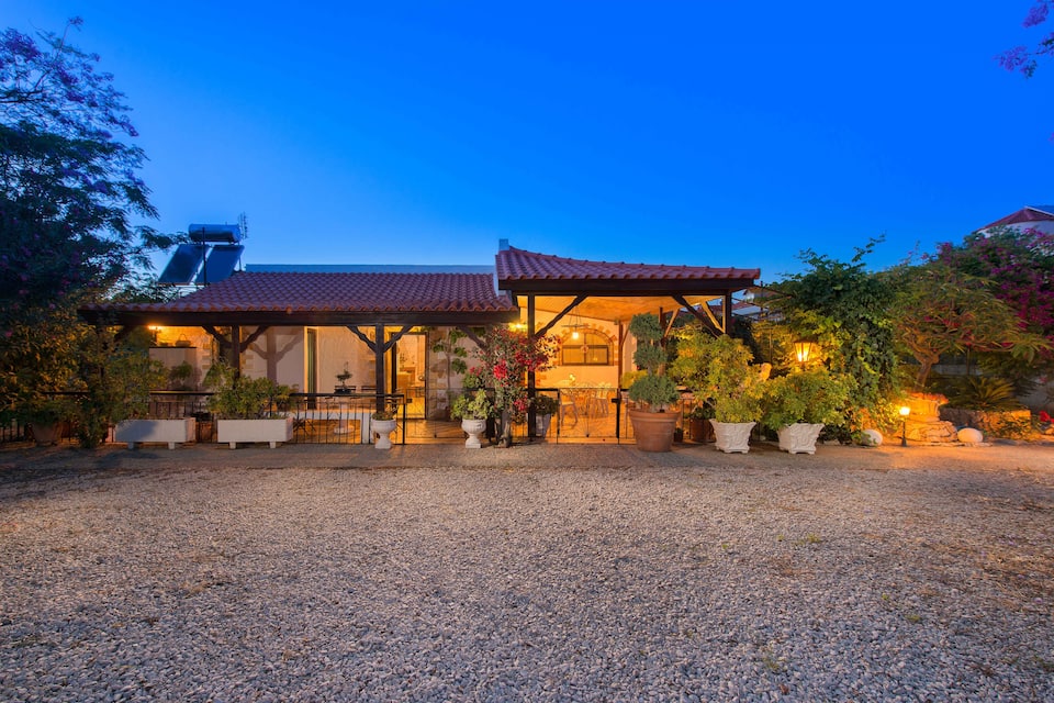 Villa Agia Paraskevi — foto 1