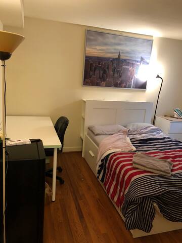 cheap stay at best location