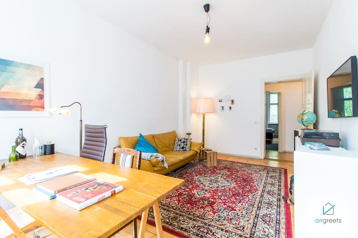 Airbnb Bezirk Lichtenberg Vacation Rentals Places To Stay