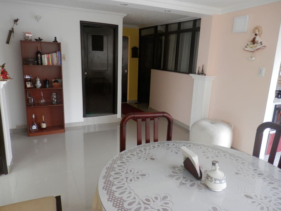 The flat is totally new, well iluminated, and very confortable