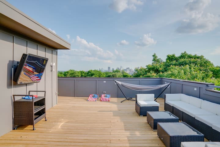 The Nashville Bachelorette Crib * Up to 20 People*