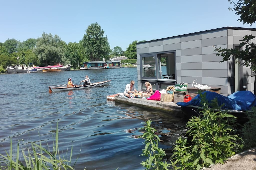 The houseboat is shared by three apartments (we are in the middle apartment, all have their own bathroom and kitchen, outside space is shared)