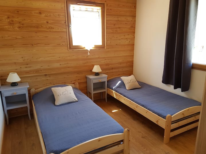 Habitación con 2 camas individuales, incluyendo 1 nido. King size posible