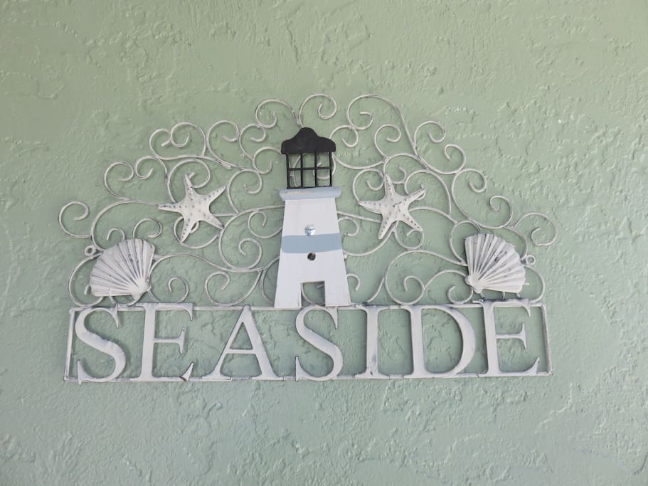 Front porch decor sets the tone for a relaxing stay.